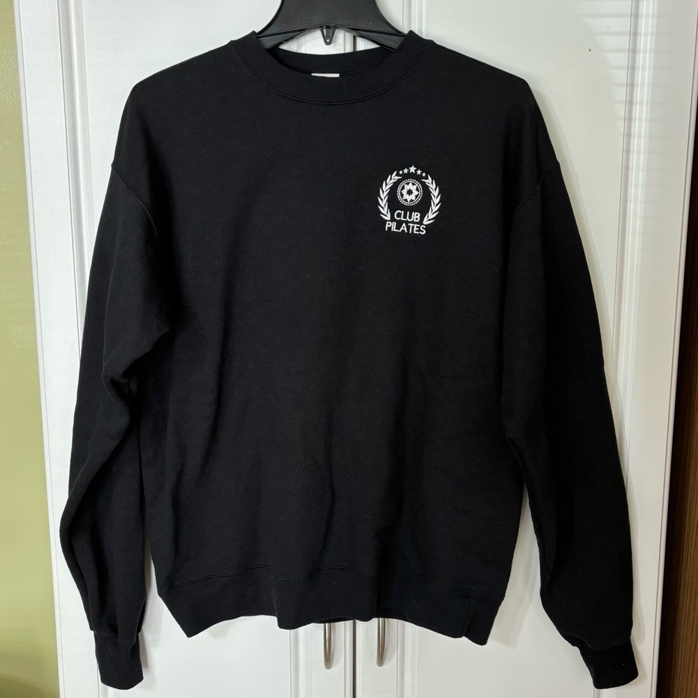 Hanes Sweatshirt for Club Pilates, Black, Women’s Medium